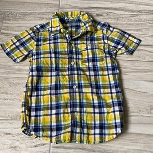 • Carter’s plaid button down shirt, 5T •